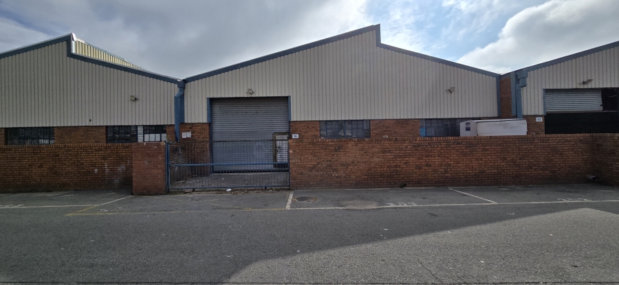 To Let Commercial Property for Rent in Robertville Gauteng