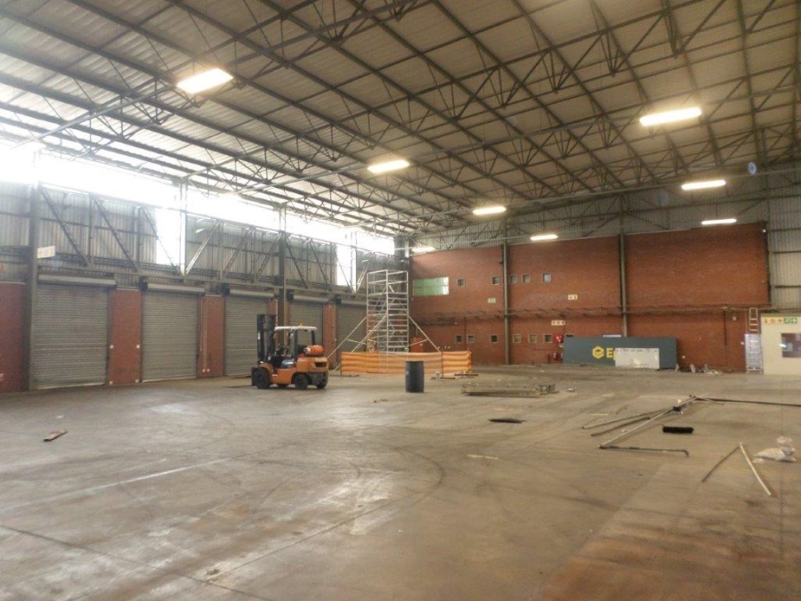 To Let Commercial Property for Rent in Longmeadow Gauteng