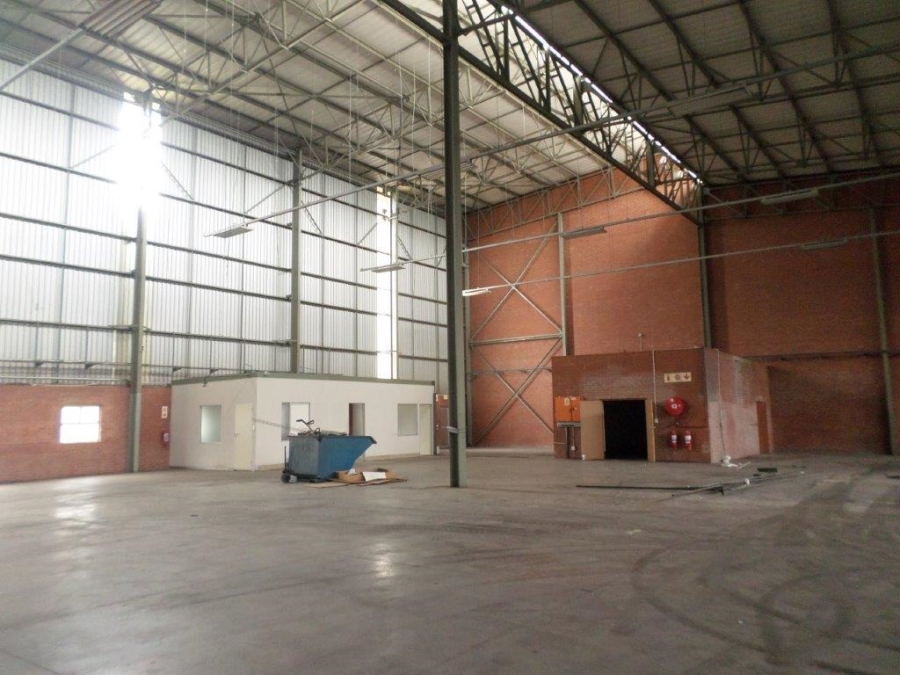 To Let Commercial Property for Rent in Longmeadow Gauteng