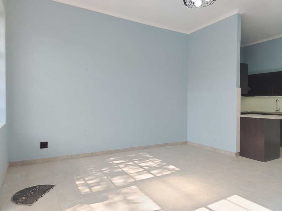 2 Bedroom Property for Sale in Helderkruin Gauteng