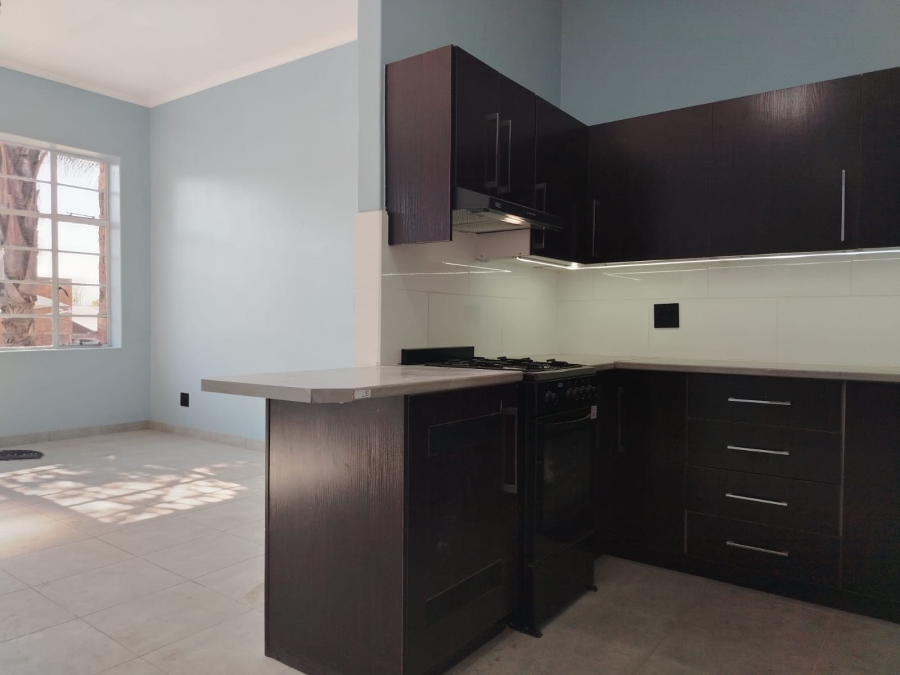 2 Bedroom Property for Sale in Helderkruin Gauteng