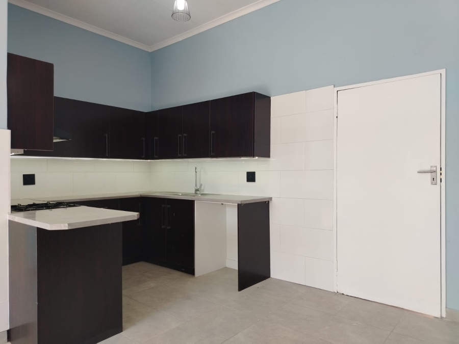 2 Bedroom Property for Sale in Helderkruin Gauteng