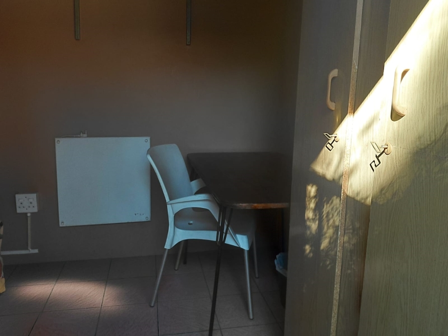 To Let 1 Bedroom Property for Rent in Brixton Gauteng