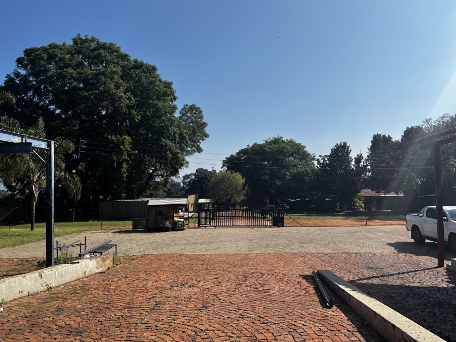 7 Bedroom Property for Sale in Rietvallei AH Gauteng