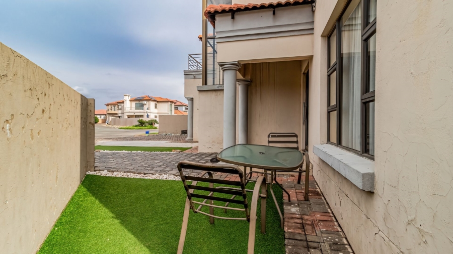 6 Bedroom Property for Sale in Parkrand Gauteng