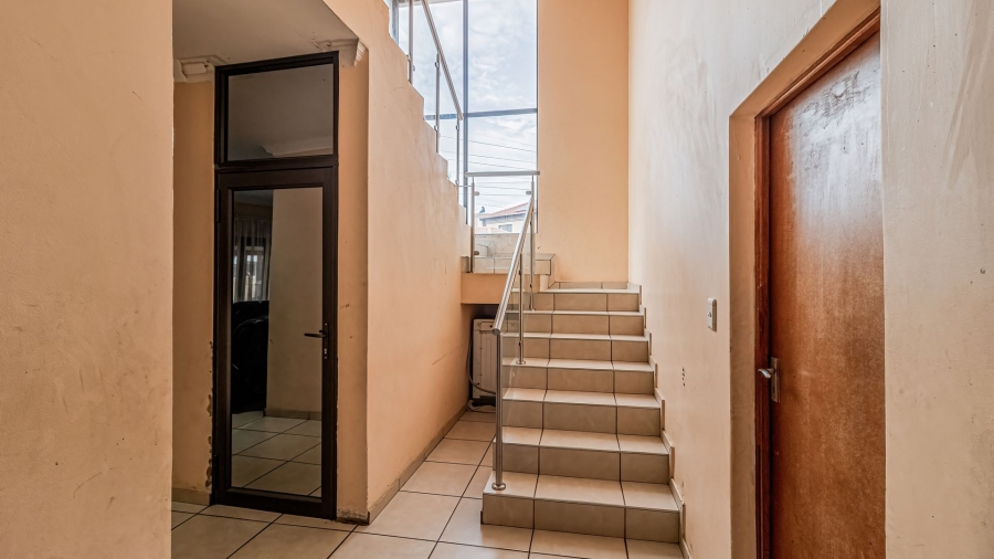 6 Bedroom Property for Sale in Parkrand Gauteng