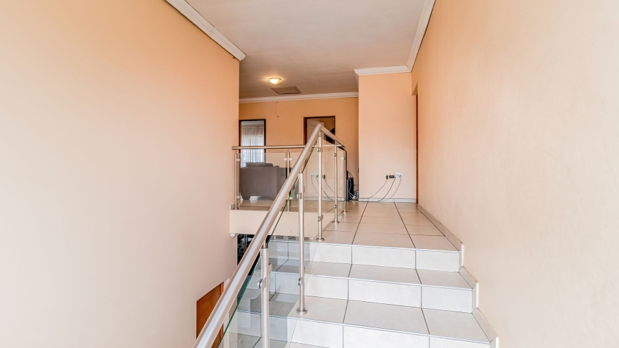 6 Bedroom Property for Sale in Parkrand Gauteng