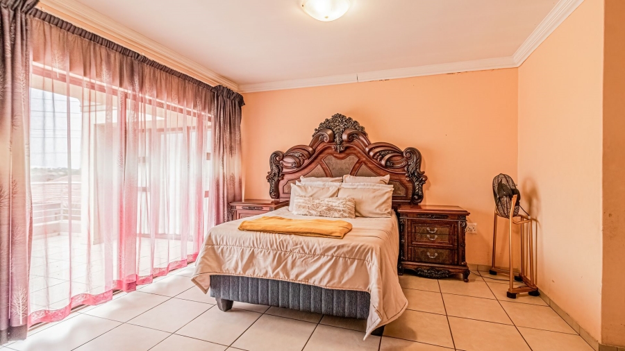 6 Bedroom Property for Sale in Parkrand Gauteng