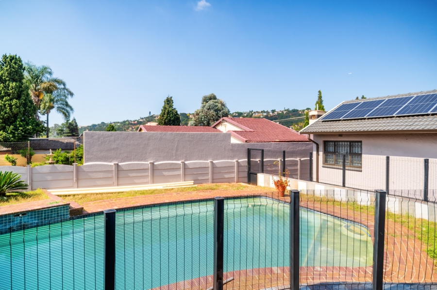 3 Bedroom Property for Sale in Glenanda Gauteng