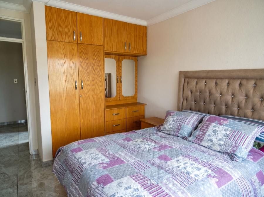 6 Bedroom Property for Sale in Winchester Hills Gauteng