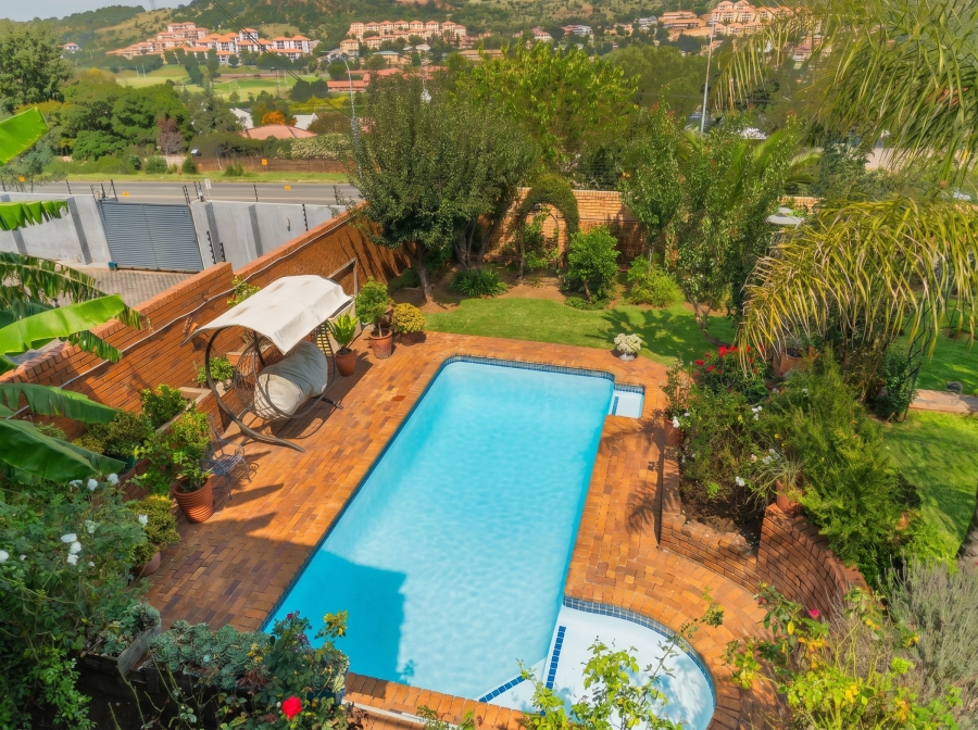 6 Bedroom Property for Sale in Winchester Hills Gauteng