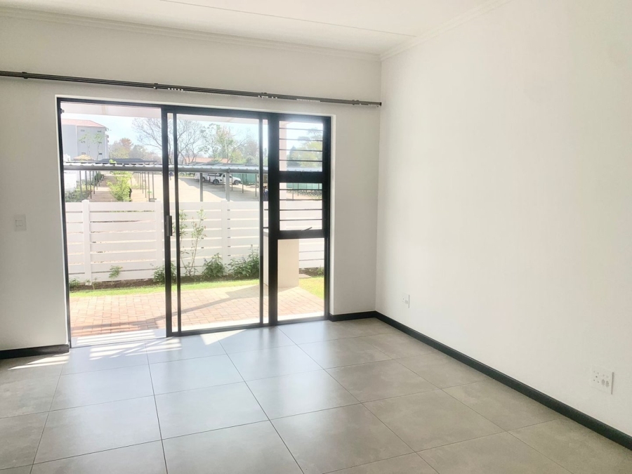 To Let 2 Bedroom Property for Rent in Chartwell Gauteng