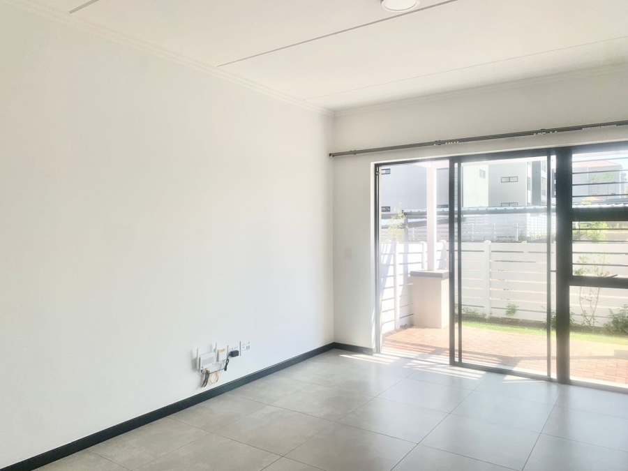 To Let 2 Bedroom Property for Rent in Chartwell Gauteng