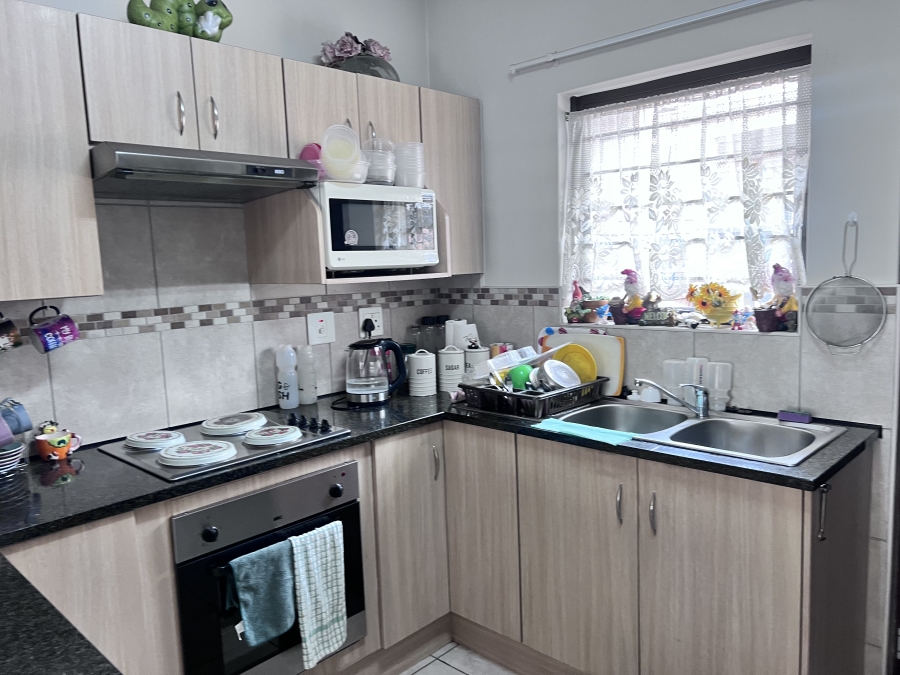 3 Bedroom Property for Sale in Brentwood Park AH Gauteng