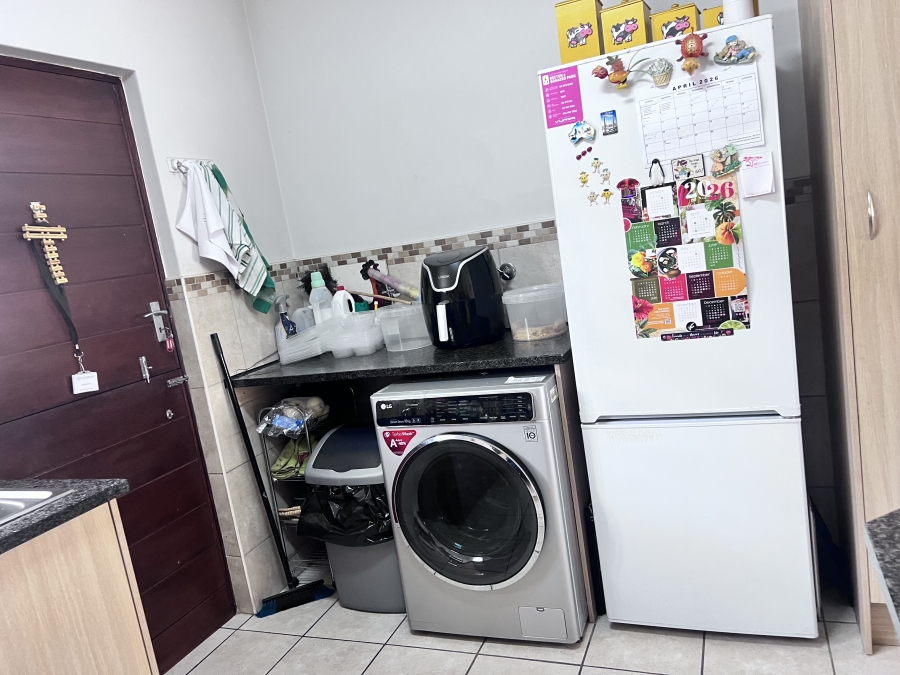 3 Bedroom Property for Sale in Brentwood Park AH Gauteng