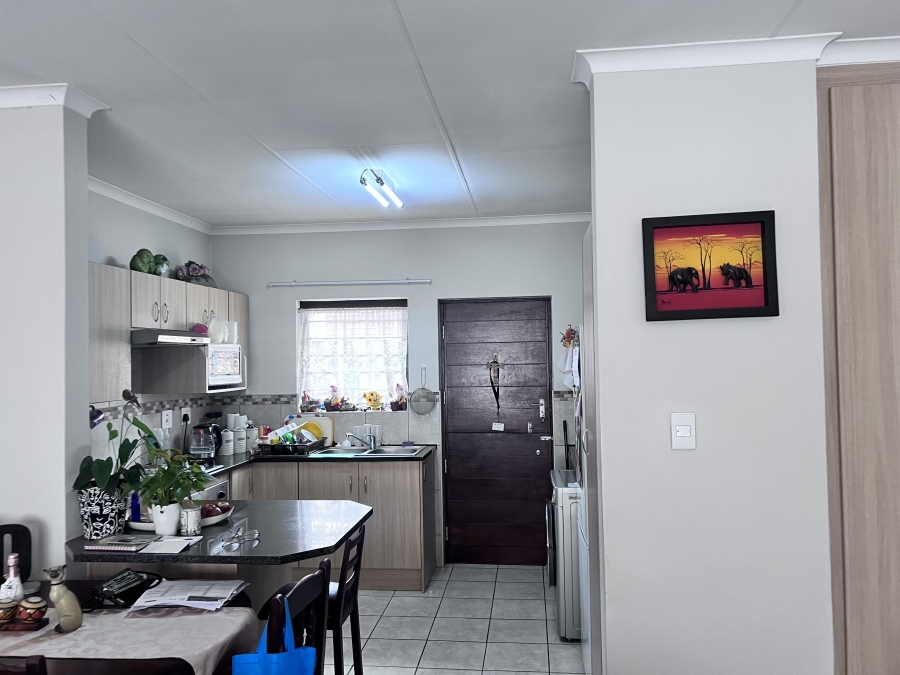 3 Bedroom Property for Sale in Brentwood Park AH Gauteng