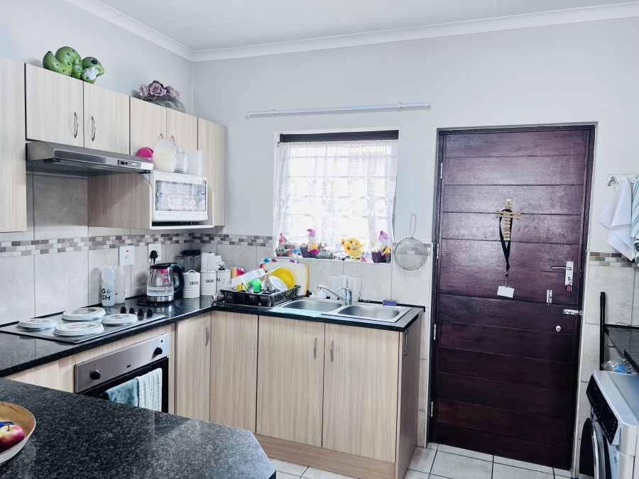 3 Bedroom Property for Sale in Brentwood Park AH Gauteng