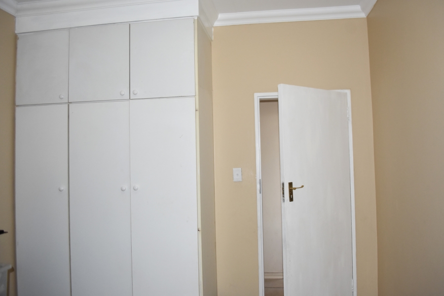 2 Bedroom Property for Sale in Silverton Gauteng