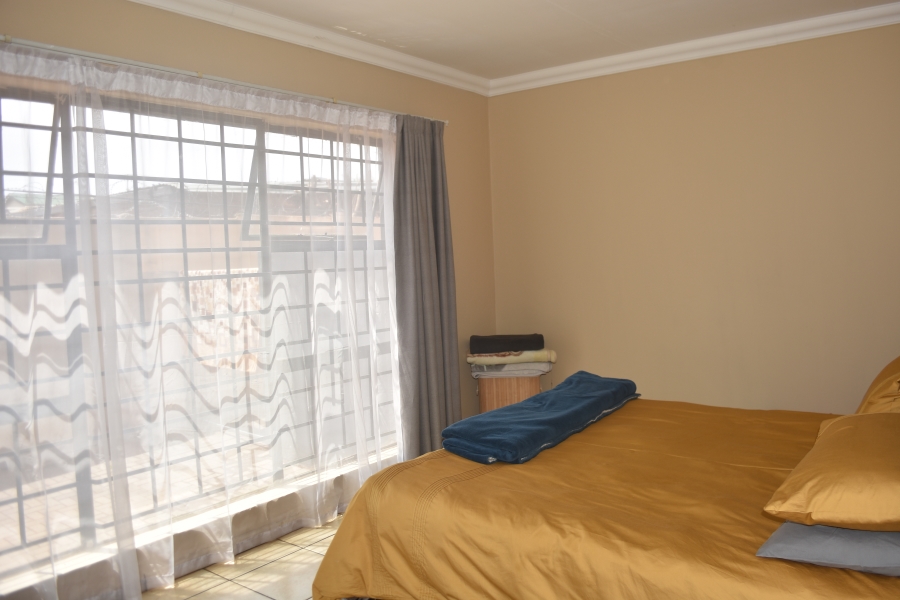 2 Bedroom Property for Sale in Silverton Gauteng