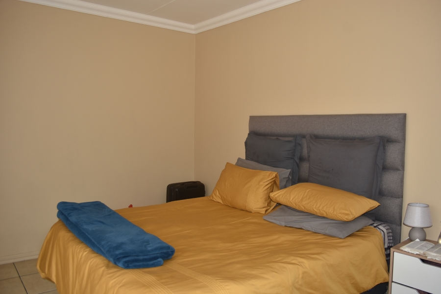 2 Bedroom Property for Sale in Silverton Gauteng