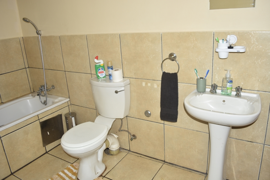 2 Bedroom Property for Sale in Silverton Gauteng