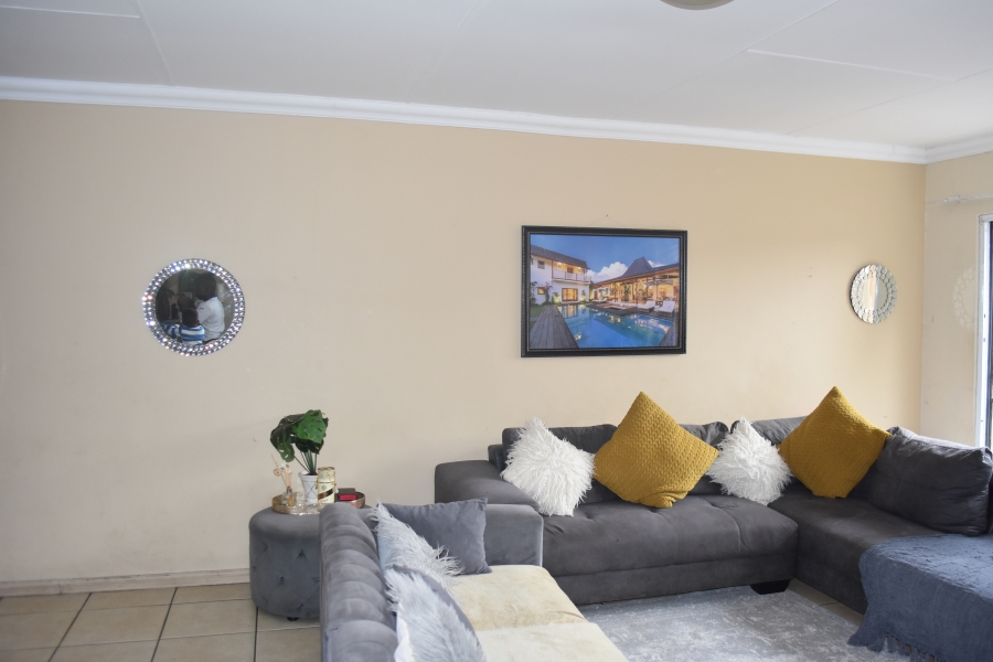 2 Bedroom Property for Sale in Silverton Gauteng