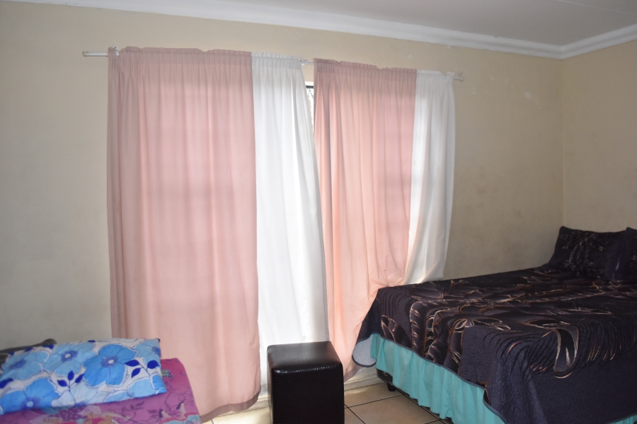 2 Bedroom Property for Sale in Silverton Gauteng