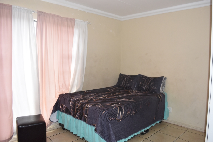 2 Bedroom Property for Sale in Silverton Gauteng