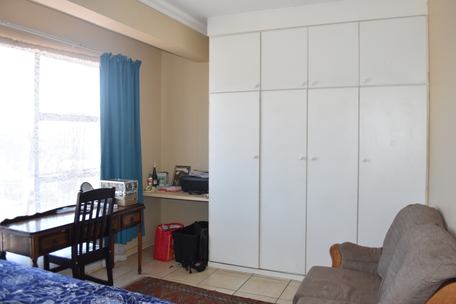 2 Bedroom Property for Sale in Silverton Gauteng