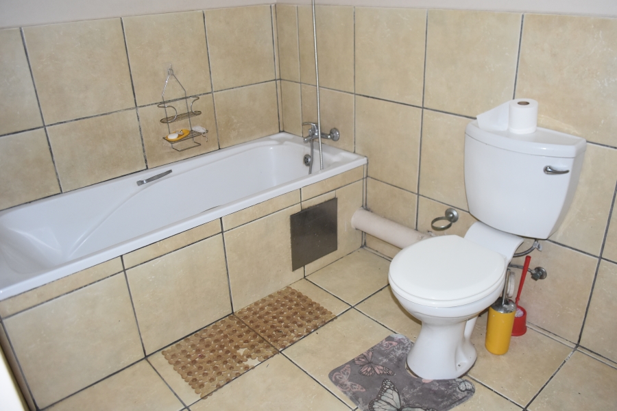 2 Bedroom Property for Sale in Silverton Gauteng
