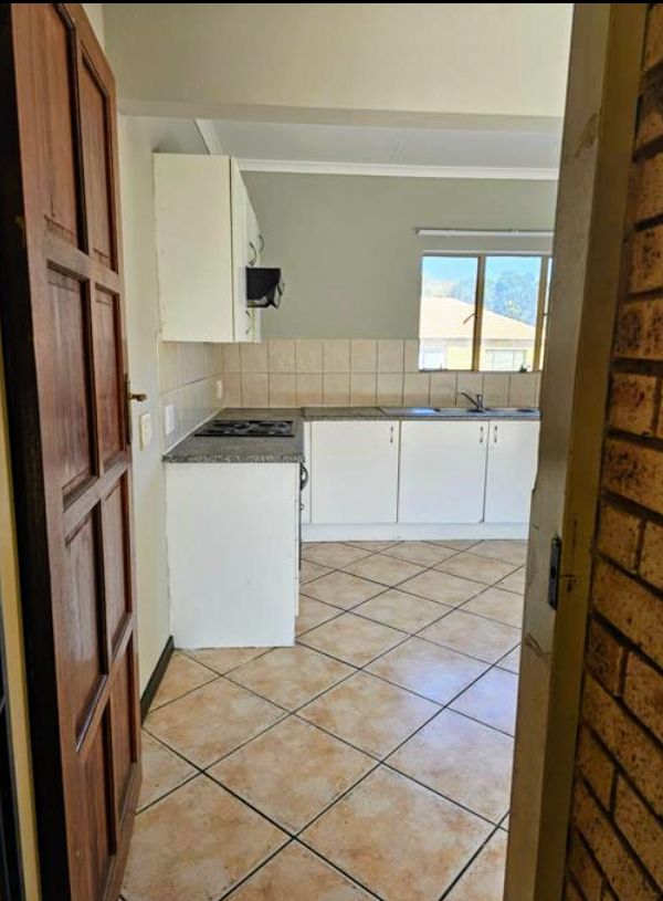 To Let 2 Bedroom Property for Rent in Randfontein Central Gauteng