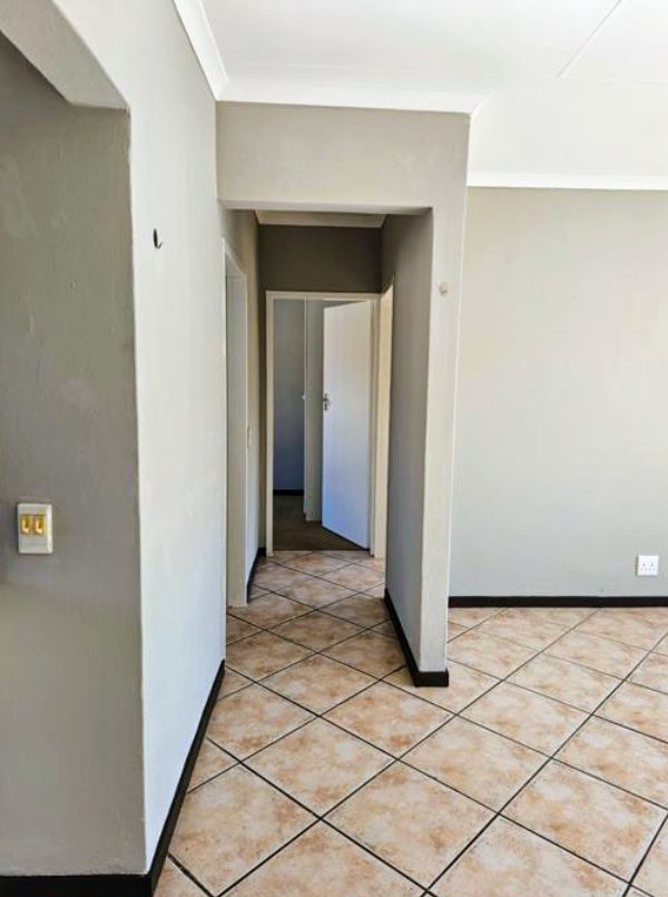 To Let 2 Bedroom Property for Rent in Randfontein Central Gauteng