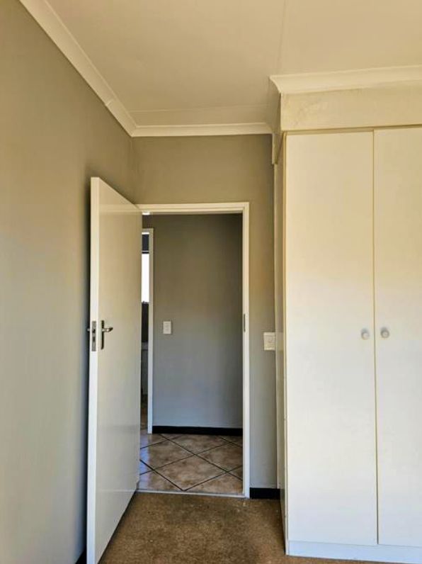 To Let 2 Bedroom Property for Rent in Randfontein Central Gauteng
