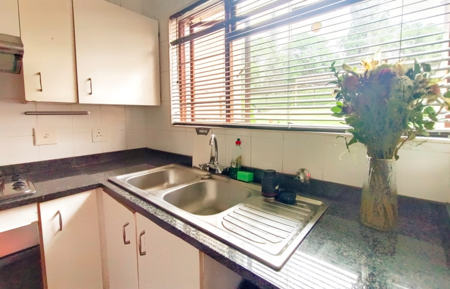 1 Bedroom Property for Sale in President Ridge Gauteng