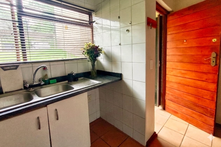 1 Bedroom Property for Sale in President Ridge Gauteng