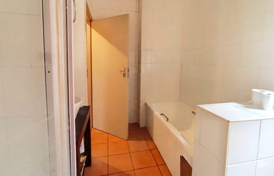 1 Bedroom Property for Sale in President Ridge Gauteng