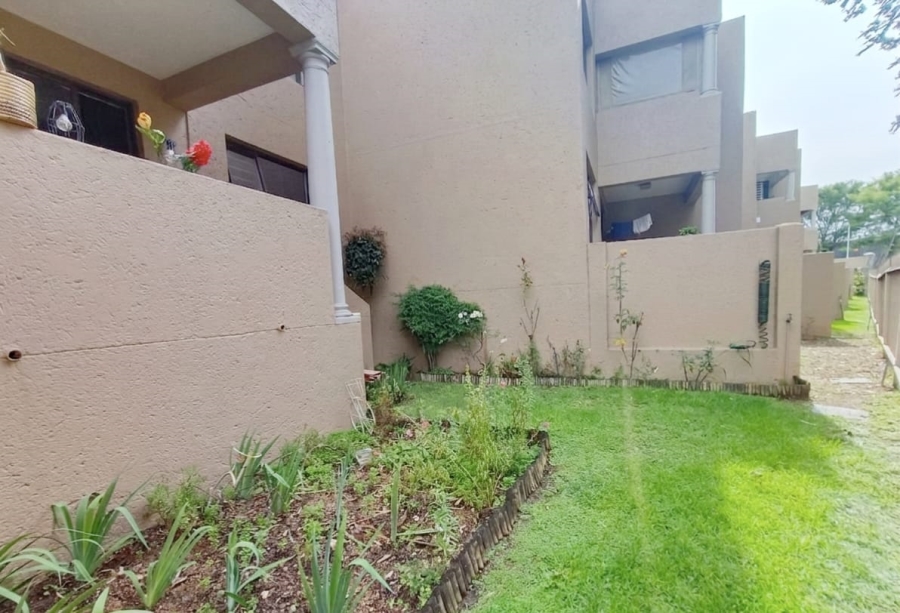 1 Bedroom Property for Sale in President Ridge Gauteng