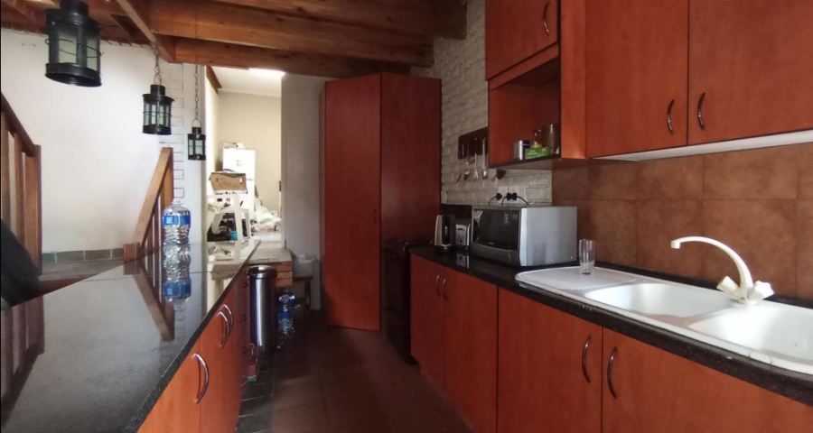 4 Bedroom Property for Sale in Waterkloof Ridge Gauteng