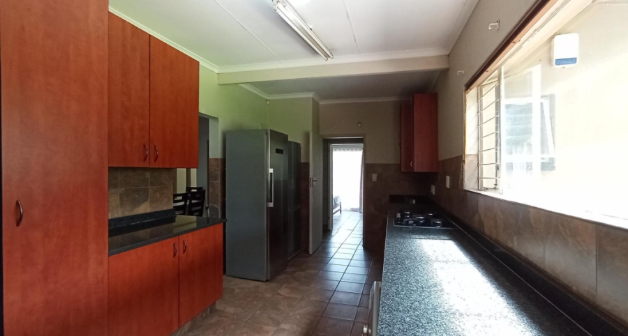 4 Bedroom Property for Sale in Waterkloof Ridge Gauteng