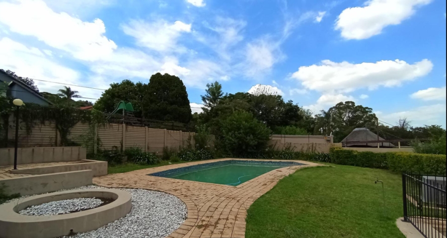 4 Bedroom Property for Sale in Waterkloof Ridge Gauteng