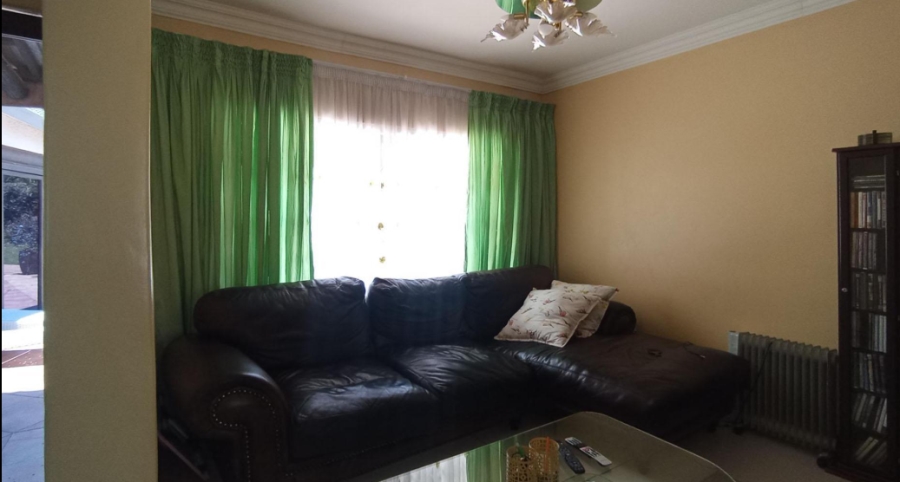 4 Bedroom Property for Sale in Waterkloof Gauteng