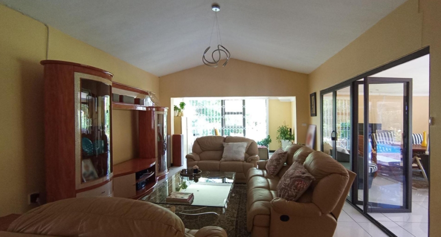 4 Bedroom Property for Sale in Waterkloof Gauteng