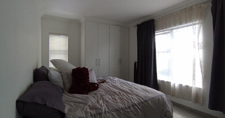 3 Bedroom Property for Sale in Rua Vista Gauteng