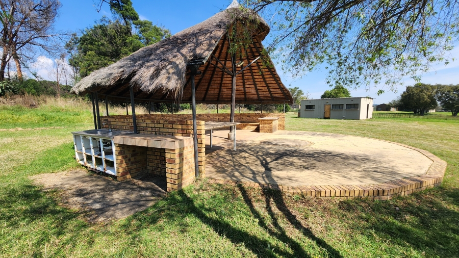 4 Bedroom Property for Sale in Klipkop Gauteng