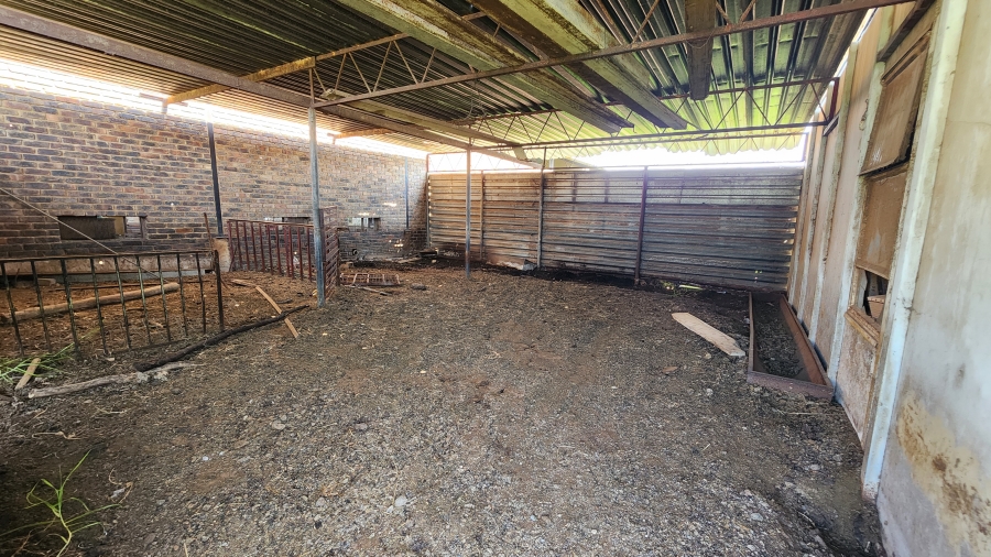 4 Bedroom Property for Sale in Klipkop Gauteng