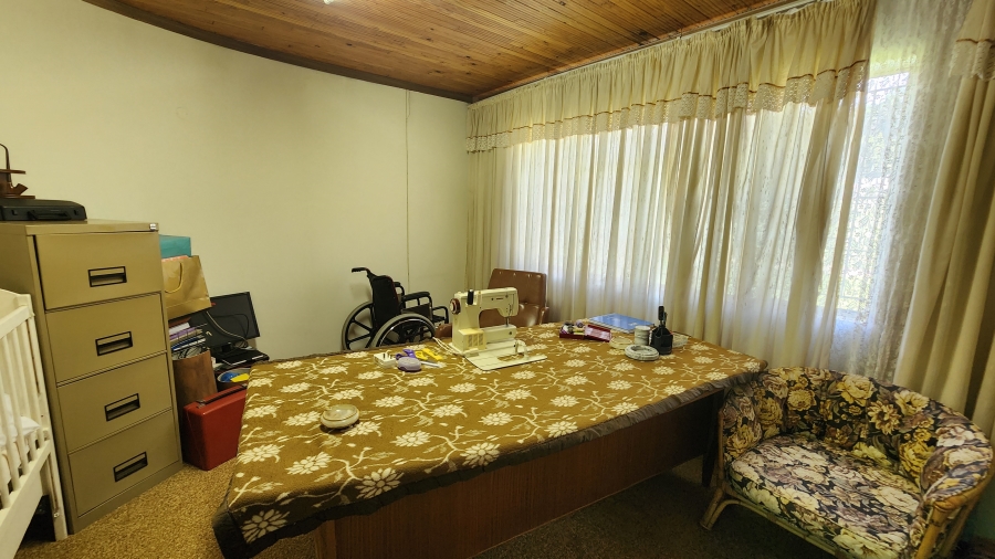 4 Bedroom Property for Sale in Klipkop Gauteng