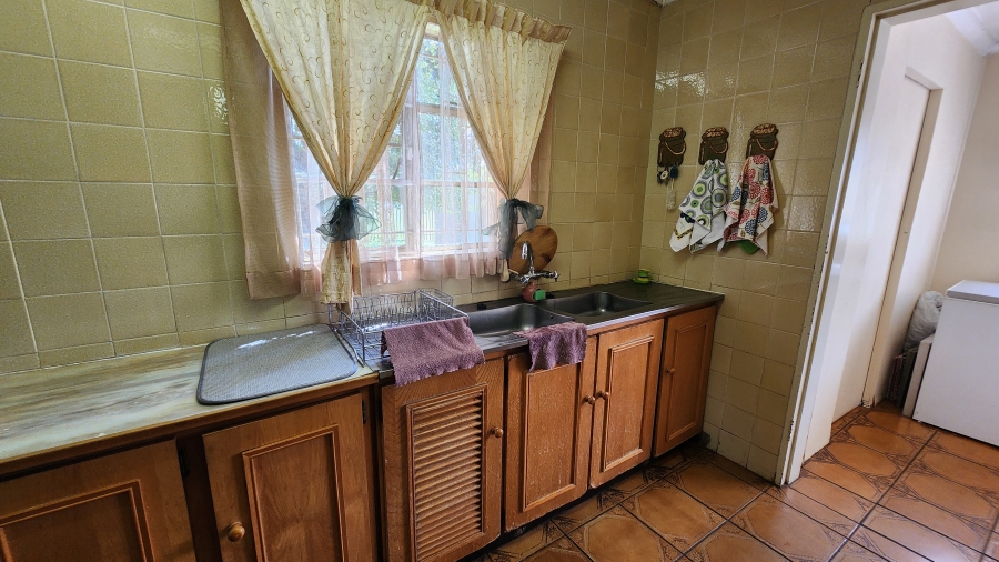 4 Bedroom Property for Sale in Klipkop Gauteng