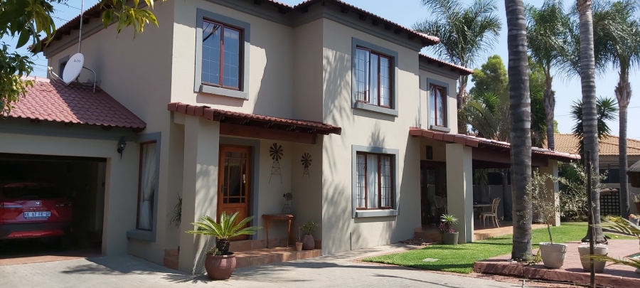 5 Bedroom Property for Sale in Wierdaglen Estate Gauteng
