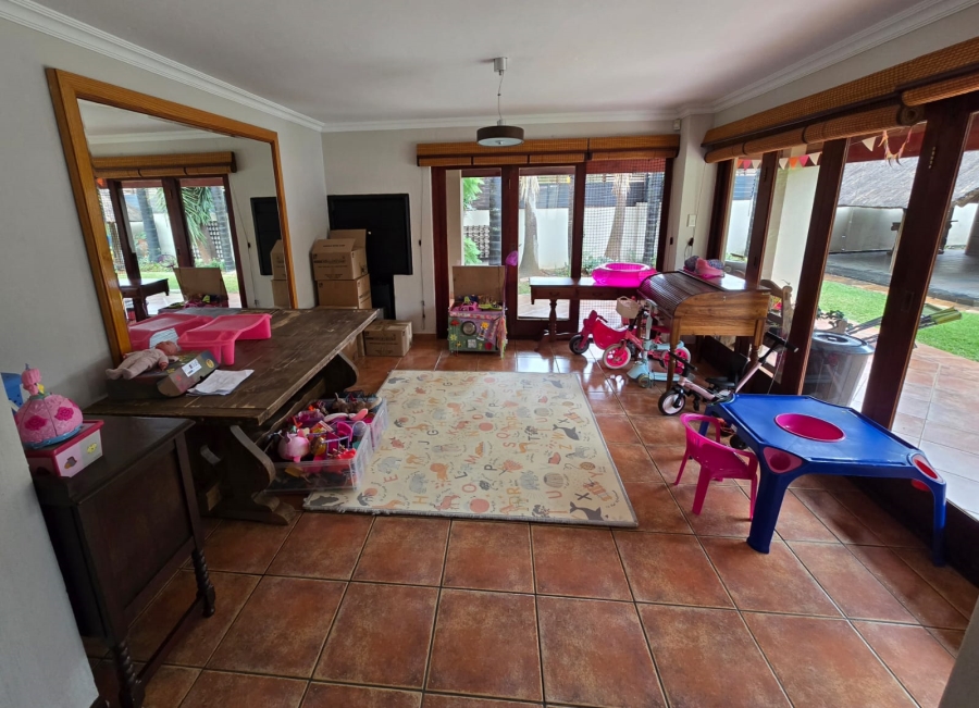 5 Bedroom Property for Sale in Wierdaglen Estate Gauteng