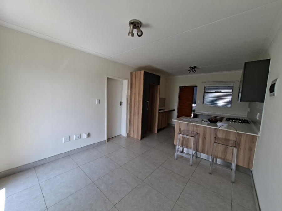1 Bedroom Property for Sale in Modderfontein Gauteng